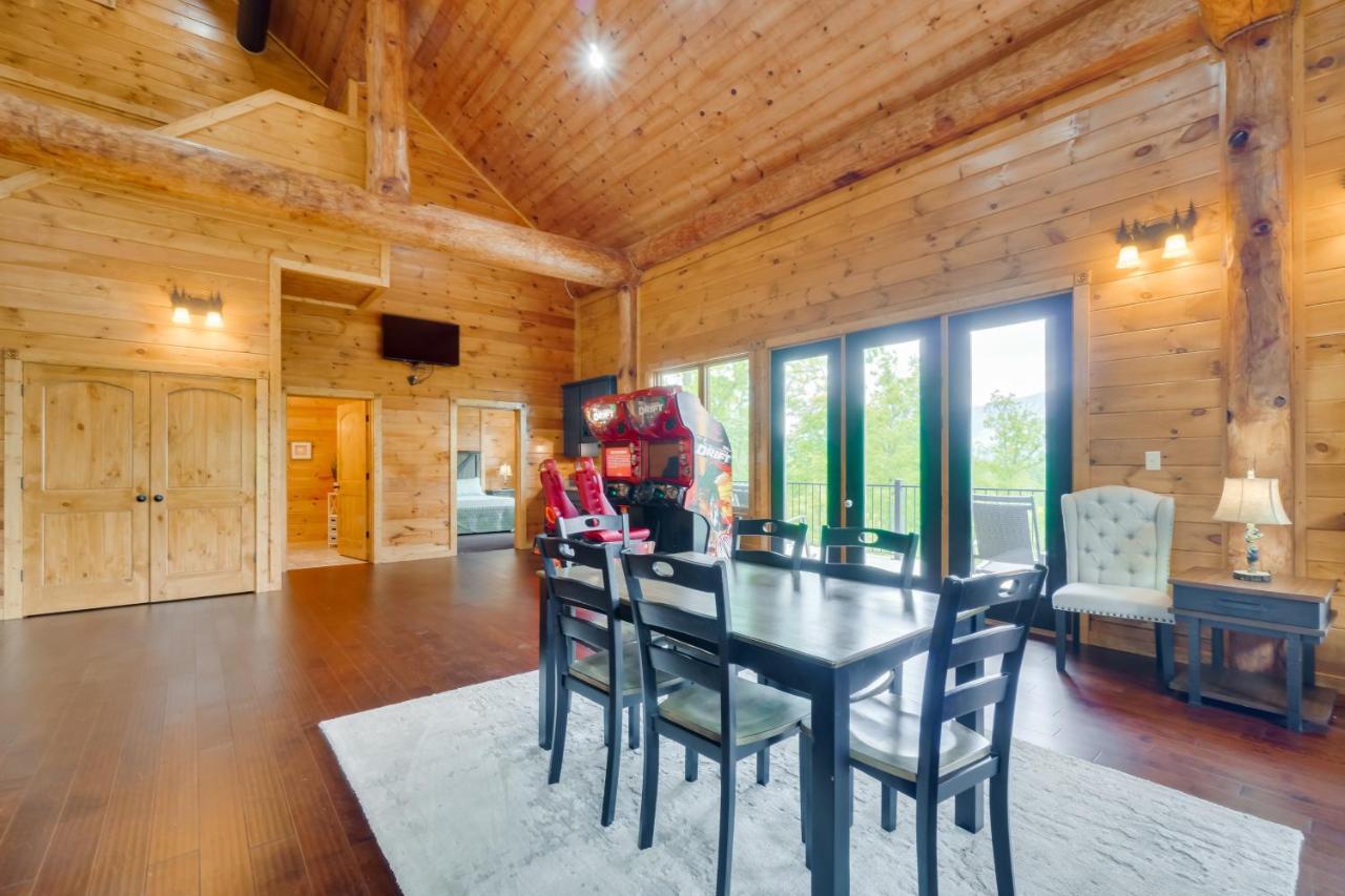 Gatlinburg Vacation Rental With Private Hot Tub! Exterior photo